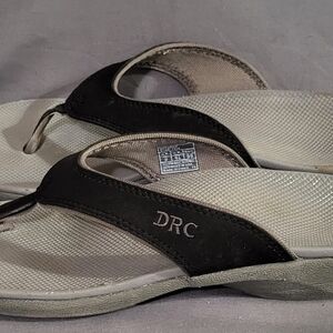 SHAN Black and Gray Men's Flip-Flops